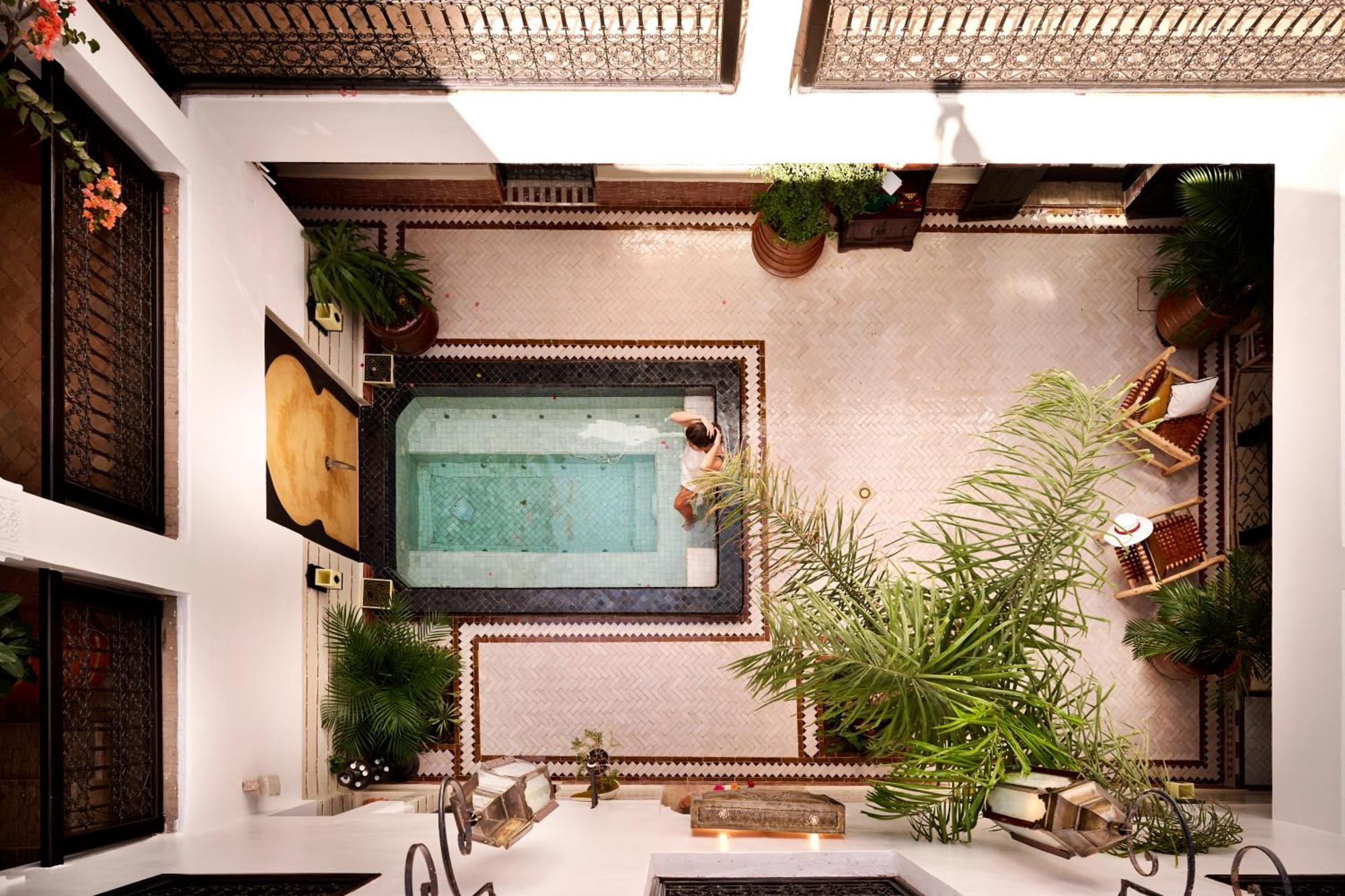 Riad Dar Amanza En Exclusivite Avec 4 Chambres Au Coeur De La Medina Marrakesh Exteriör bild